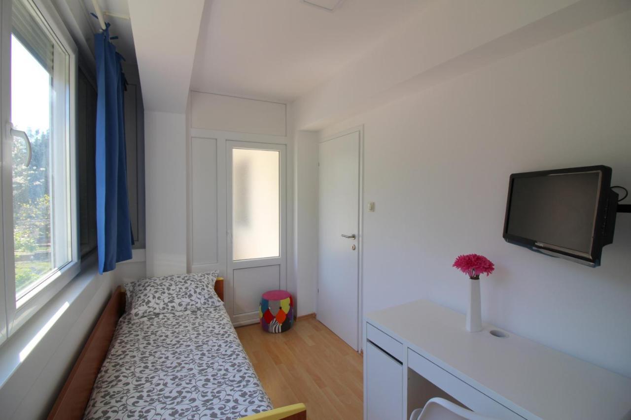 Modern Apartment Sabina With Nice Garden Poreč Exterior foto